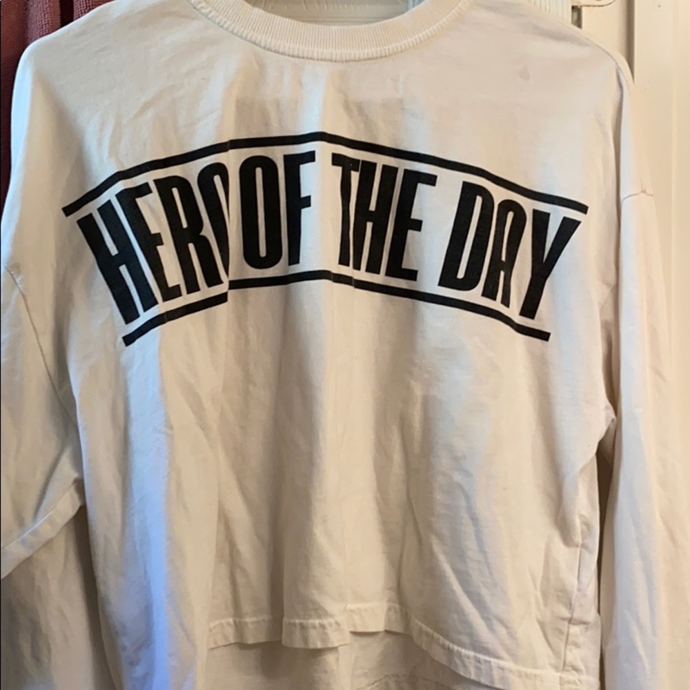 Long sleeve crop top